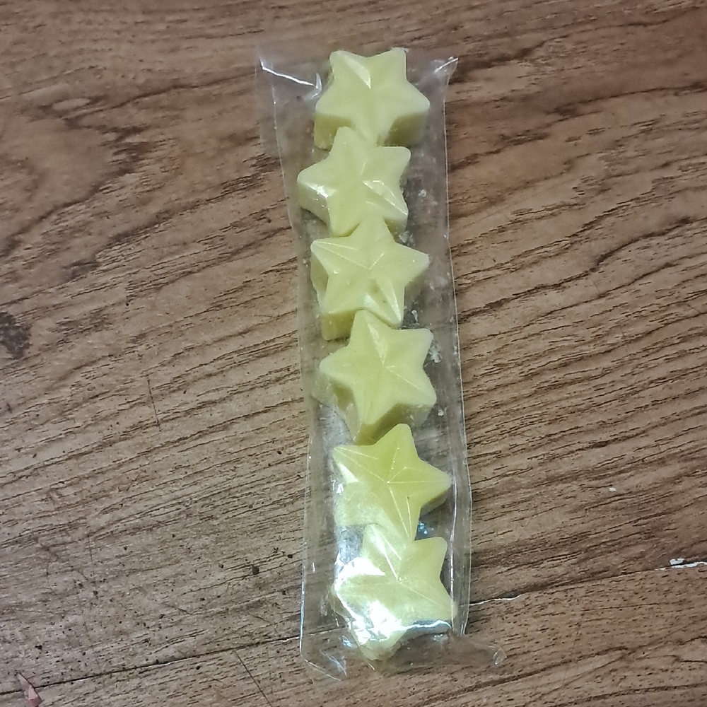 Banana Pudding Yellow Star-Shaped Wax Melts - Pack of 6